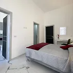 Palazzo Degli Artigiani Appartamento Con Terrazza E Comfort In Centro