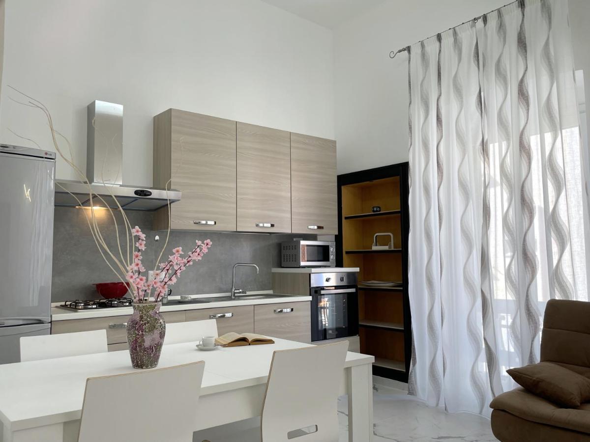 Apartment Palazzo Degli Artigiani Con Terrazza E Comfort In Centro