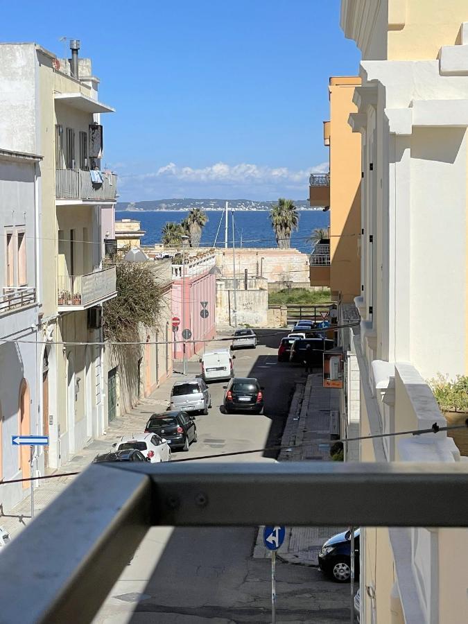 Palazzo Degli Artigiani Con Terrazza E Comfort In Centro Apartment *